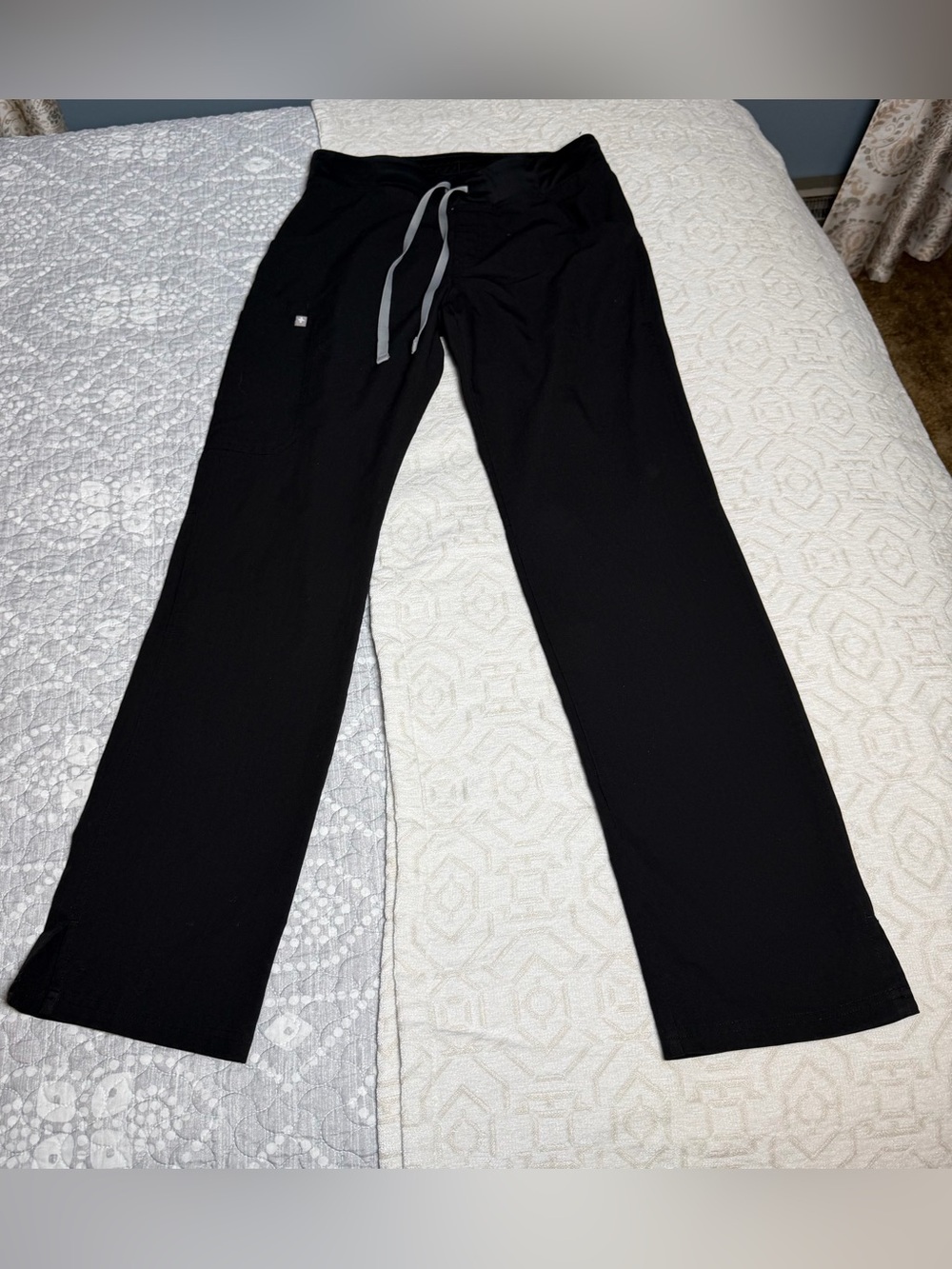 FiGS Women's Black Drawstring Scrubs, size Small/T.